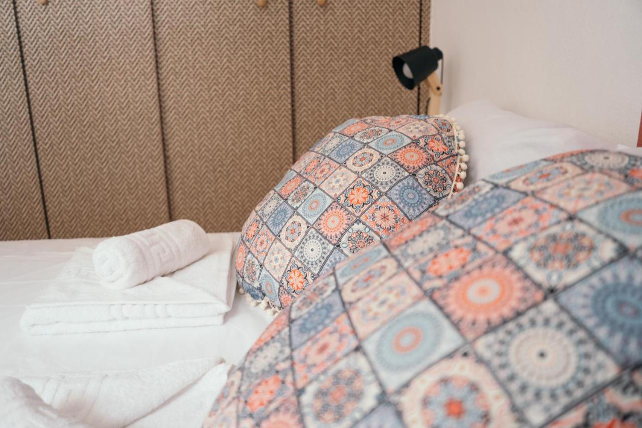 Villager'S Art Apartment Paradisi  ภายนอก รูปภาพ