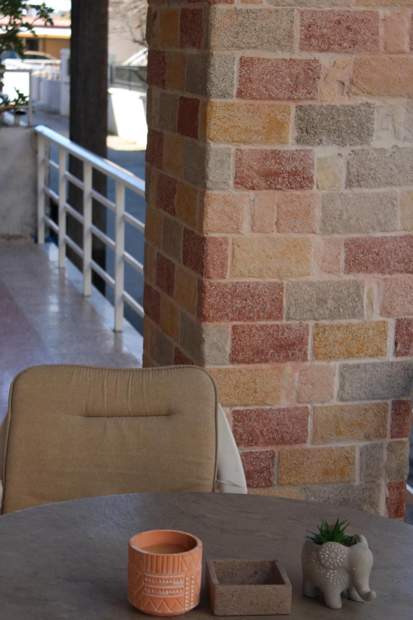 Villager'S Art Apartment Paradisi  ภายนอก รูปภาพ